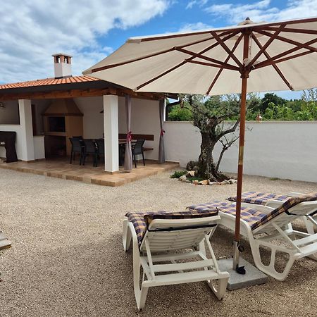 Apartment Vinja Porec - Privat Garden - Whirlpool Экстерьер фото