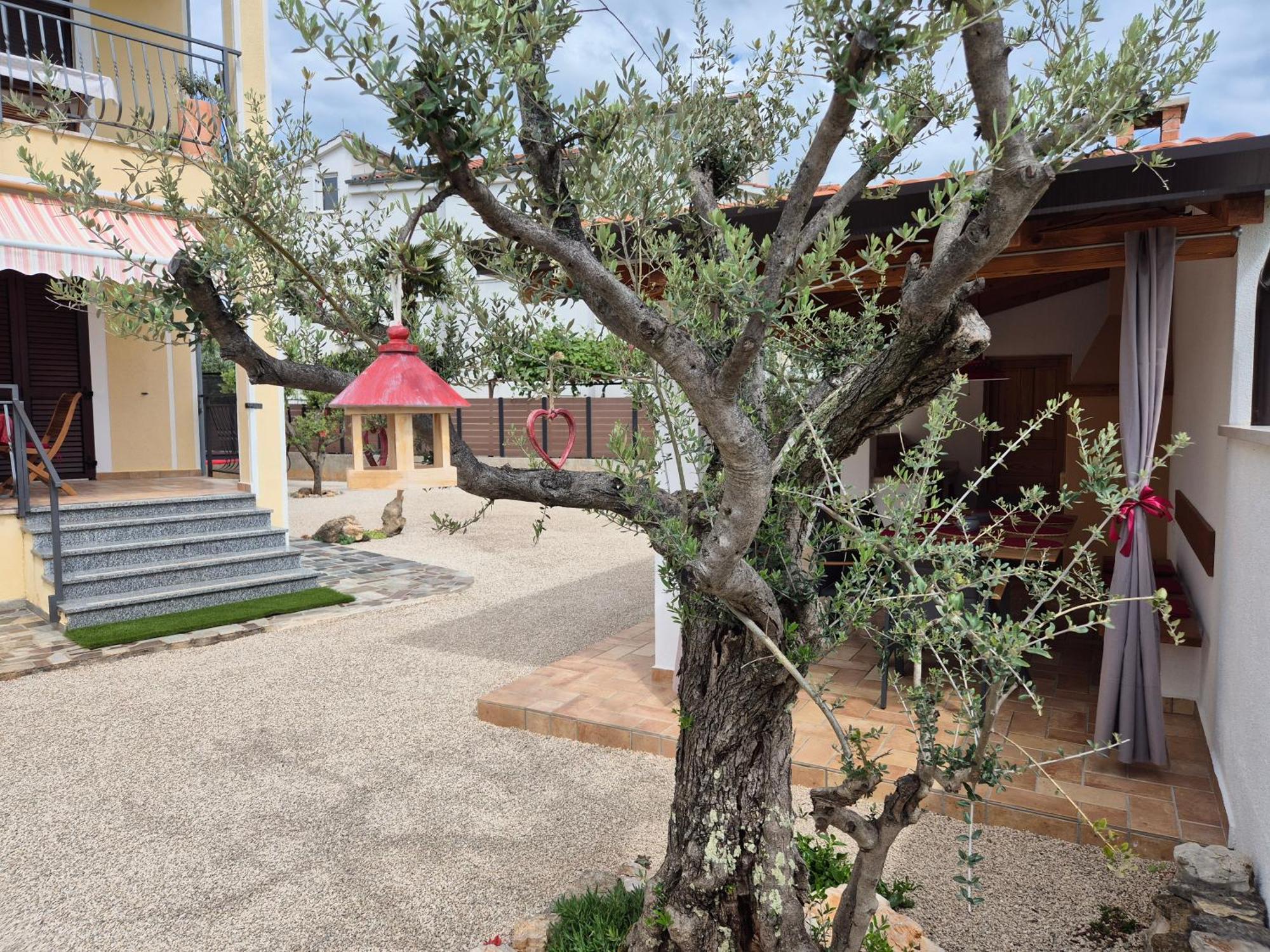 Apartment Vinja Porec - Privat Garden - Whirlpool Экстерьер фото