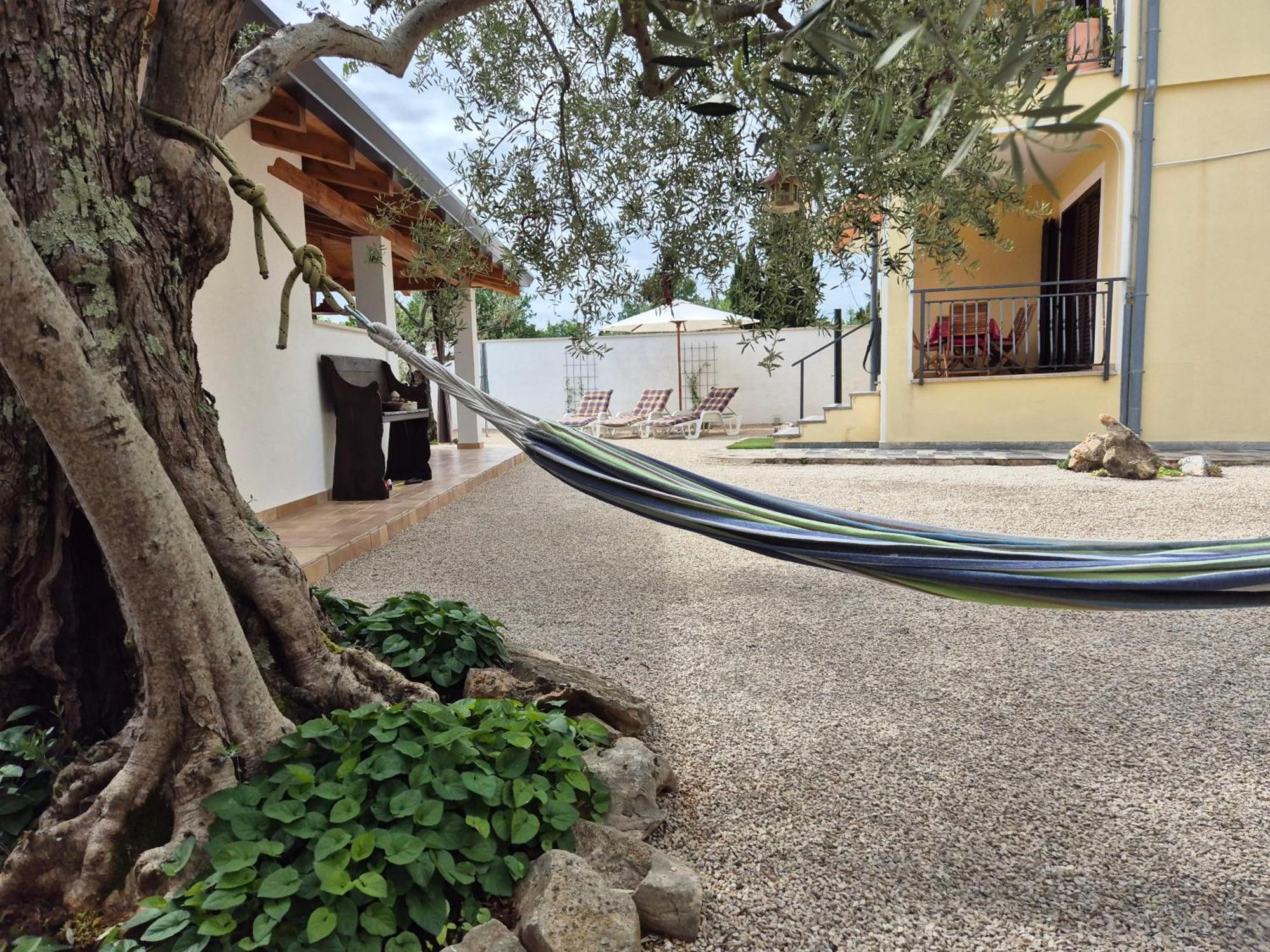 Apartment Vinja Porec - Privat Garden - Whirlpool Экстерьер фото