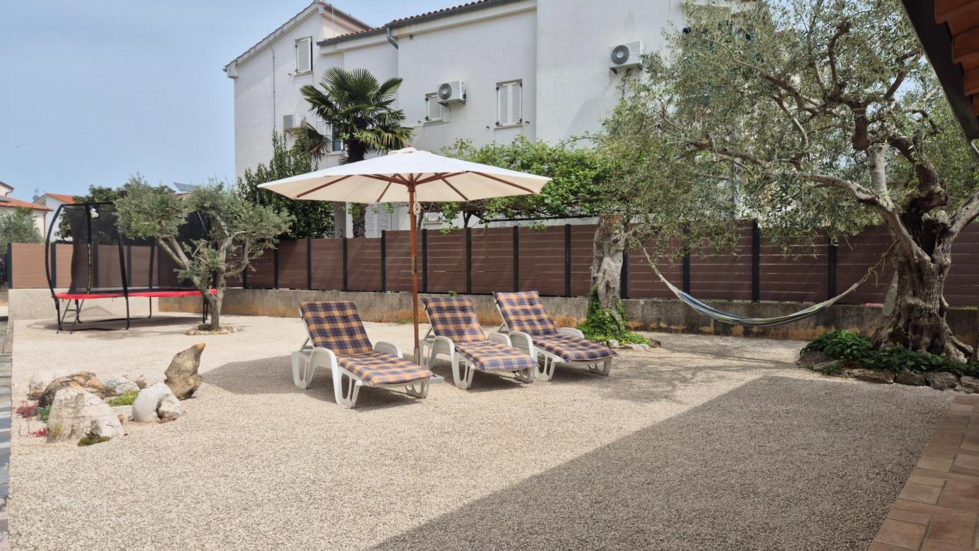 Apartment Vinja Porec - Privat Garden - Whirlpool Экстерьер фото