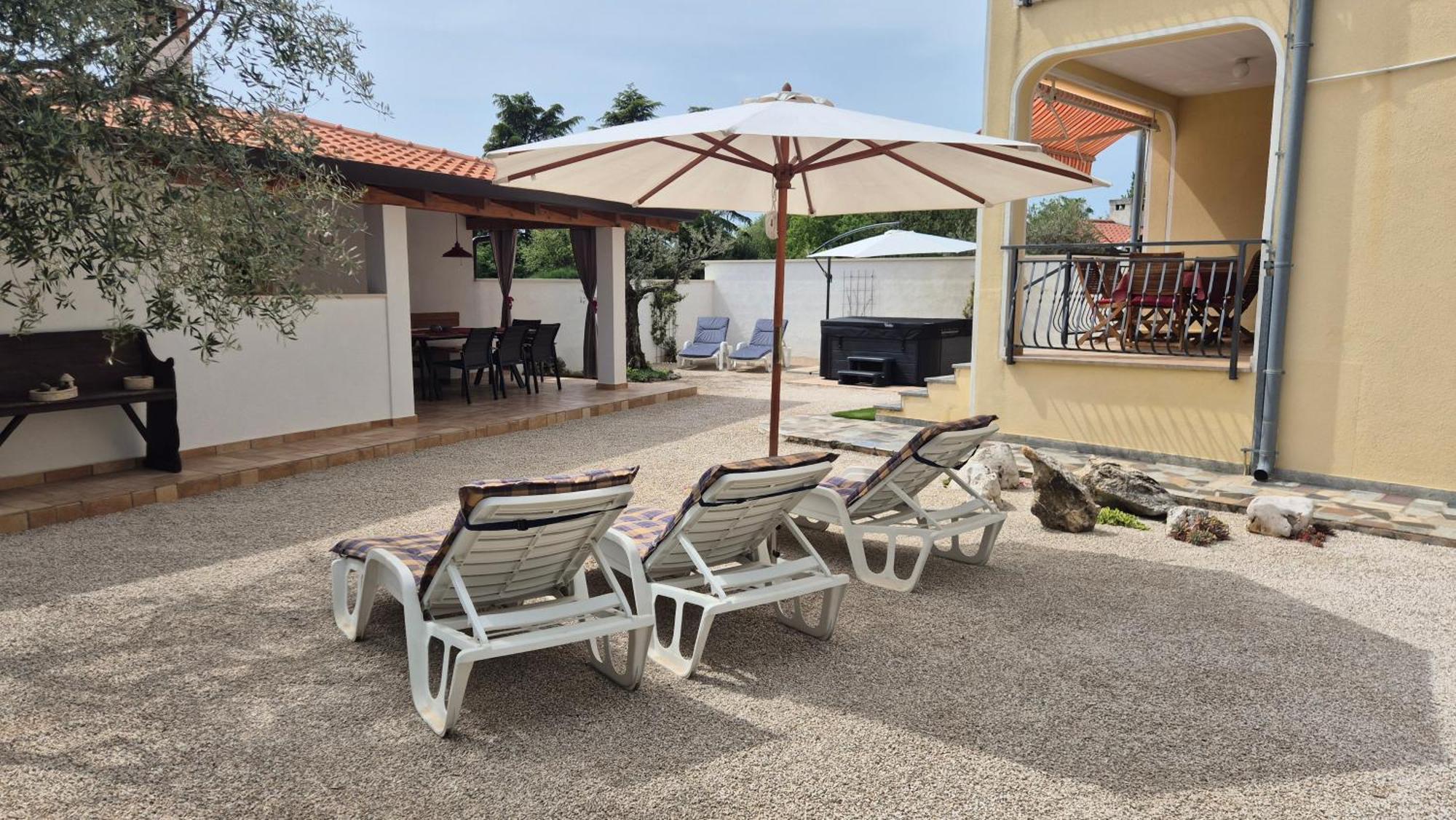 Apartment Vinja Porec - Privat Garden - Whirlpool Экстерьер фото