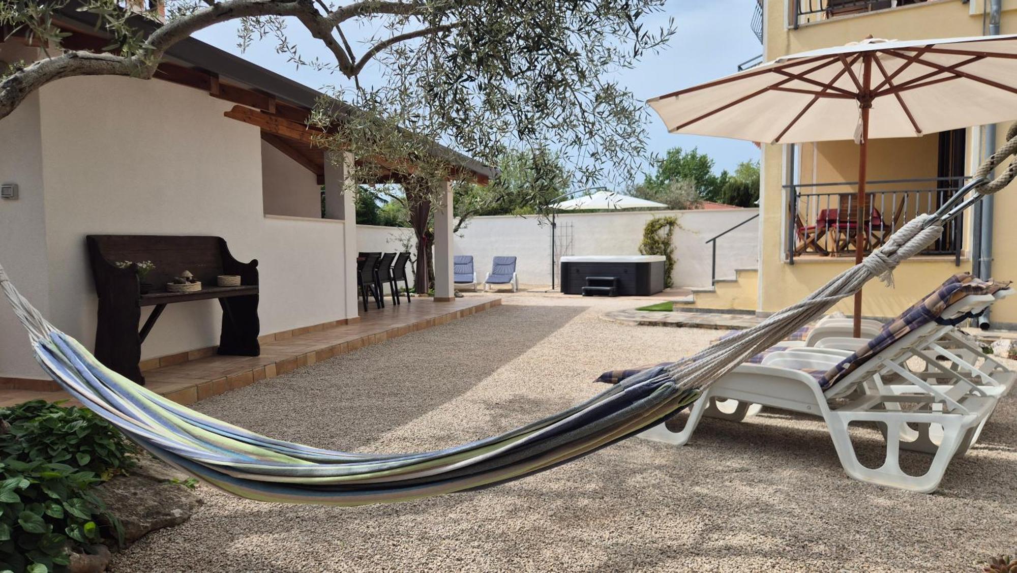 Apartment Vinja Porec - Privat Garden - Whirlpool Экстерьер фото