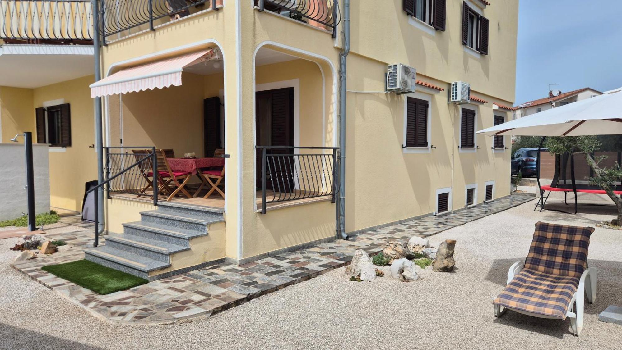 Apartment Vinja Porec - Privat Garden - Whirlpool Экстерьер фото